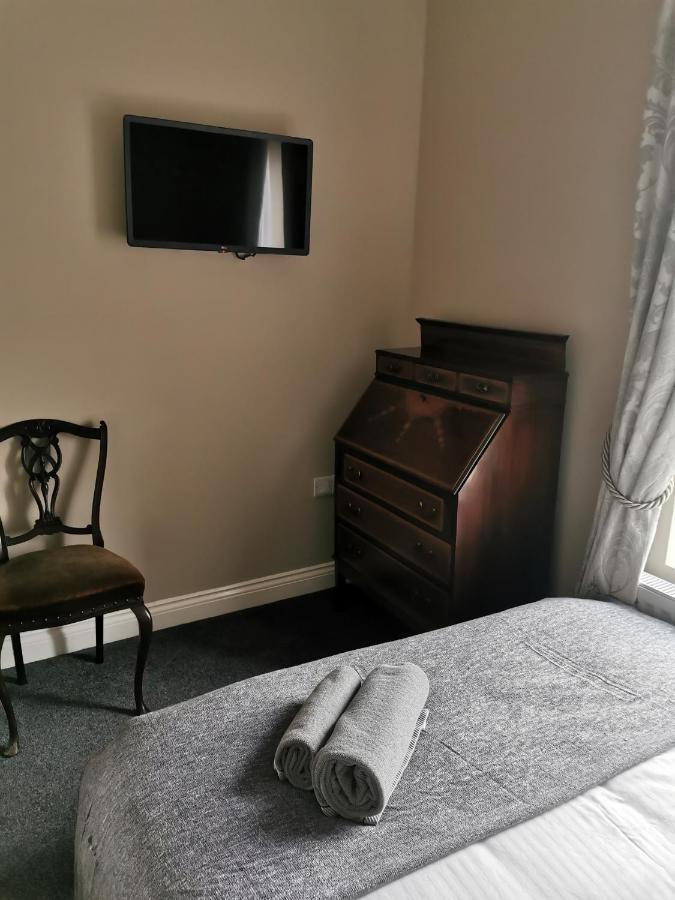 6 Dbl Bed, Central Huddersfield House Inc Parking Экстерьер фото