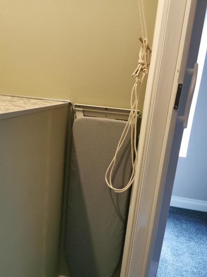 6 Dbl Bed, Central Huddersfield House Inc Parking Экстерьер фото